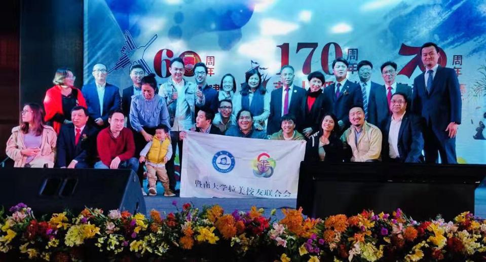 合影2.jpg