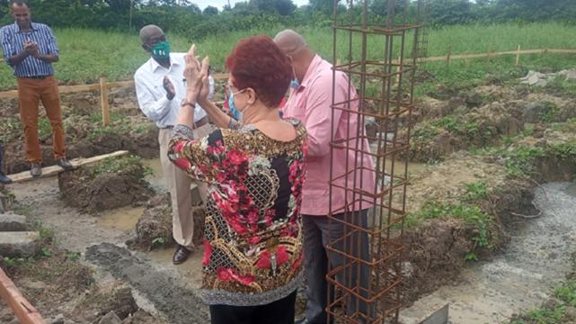 图片2.jpg 图片2.jpg