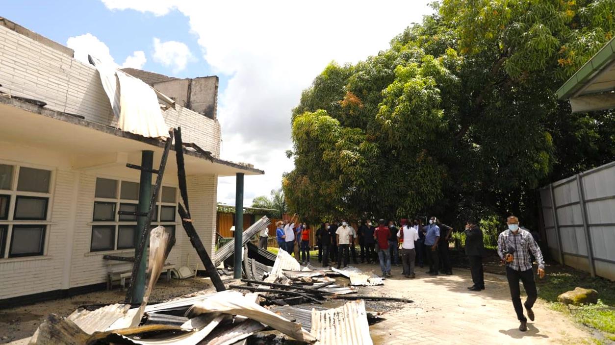 图片4.jpg 图片4.jpg