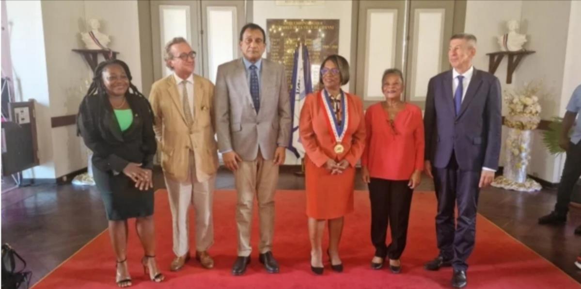 图片5.jpg 图片5.jpg