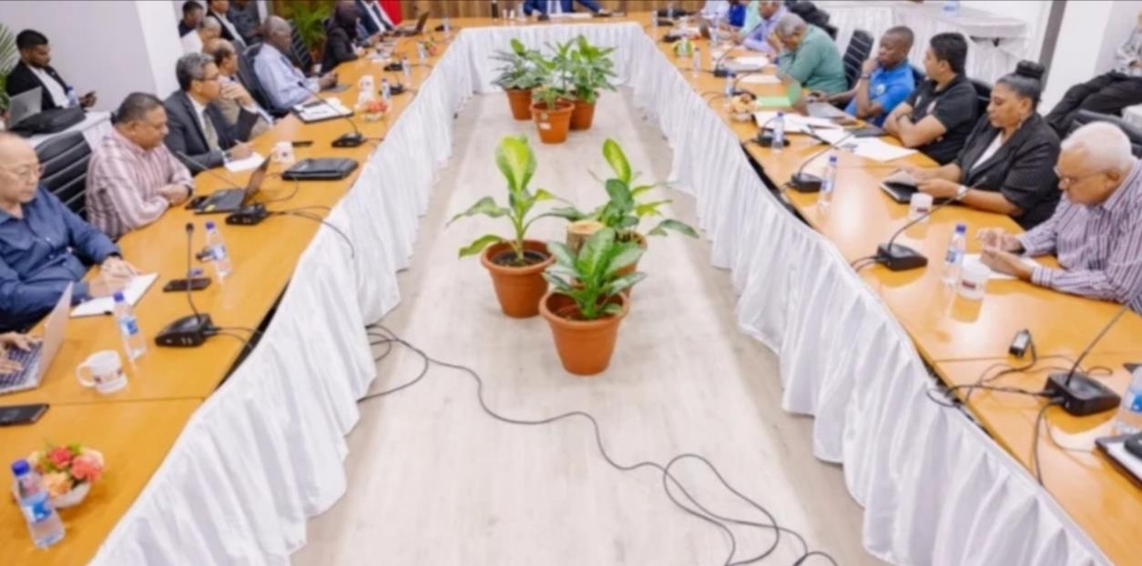 图片3.jpg 图片3.jpg