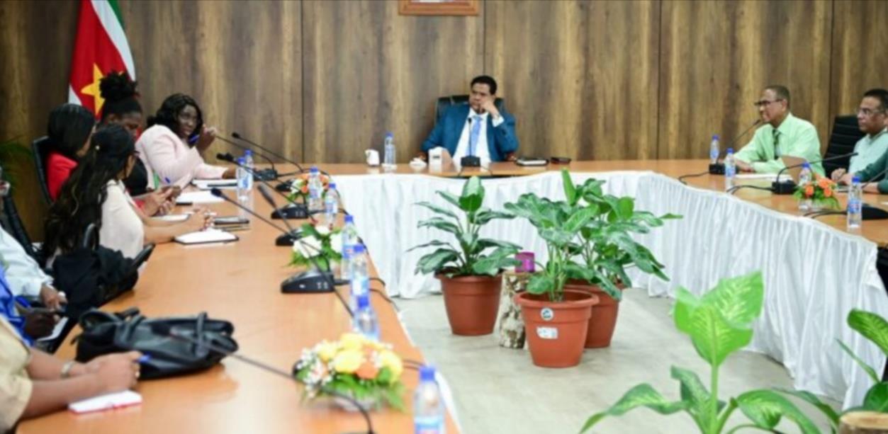 图片4.jpg 图片4.jpg