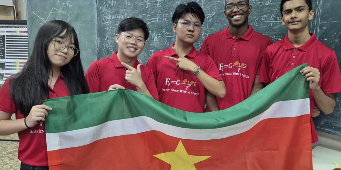 Foto-team-Suriname-1140x570.jpg
