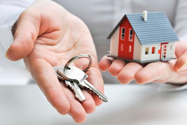 Buying-home-house-keys-nki.jpg Buying-home-house-keys-nki.jpg