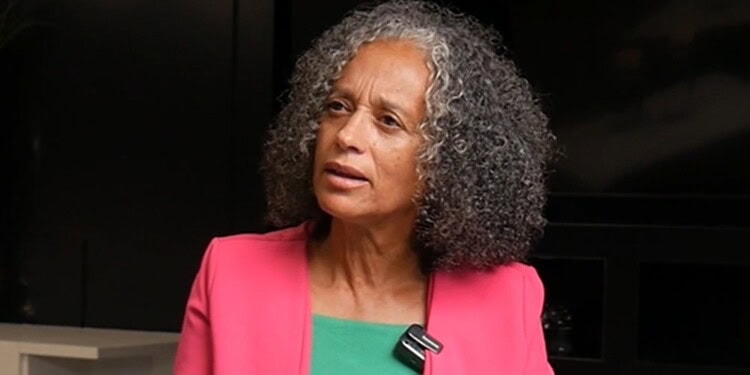 gloria-bottse-750x375.jpg